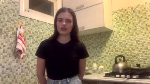 Snapshot of deliciastombaugh chatting on April 3, 2026, 5:11 pm Kiki online show from April 3, 2026, 5:11 pm