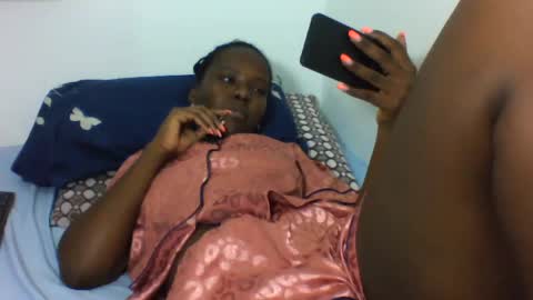Snapshot of deliciousbabe01 chatting on July 19, 2026, 3:27 pm EVAH online show from July 19, 2026, 3:27 pm