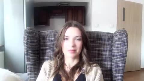 Snapshot of delightaurora chatting on March 4, 2025, 10:46 am Aurora online show from March 4, 2025, 10:46 am