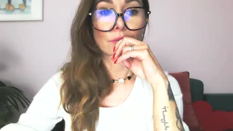 delilah_sweet online show from March 19, 2026, 2:21 pm