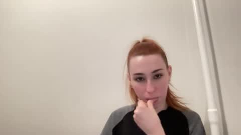 Snapshot of deliverysmile chatting on February 18, 2025, 1:43 am Delivery online show from February 18, 2025, 1:43 am