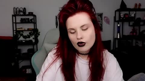 Snapshot of dellacrush_ chatting on May 20, 2026, 6:14 pm dellacrush_ online show from May 20, 2026, 6:14 pm
