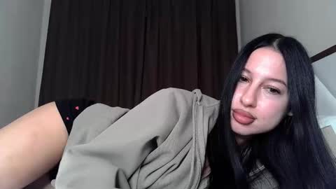 delly_love online show from October 14, 2025, 7:25 pm