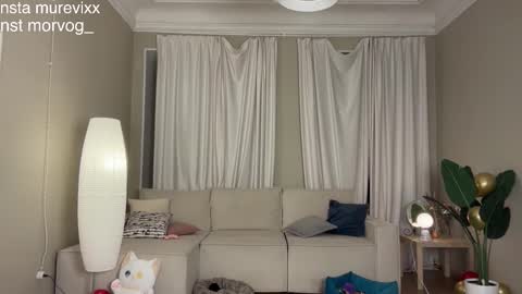 Delora online show from December 1, 2025, 1:43 am