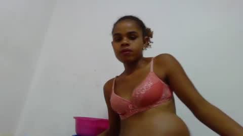 delphine online show from February 20, 2026, 3:36 am