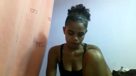 delphine online show from March 27, 2026, 10:15 am