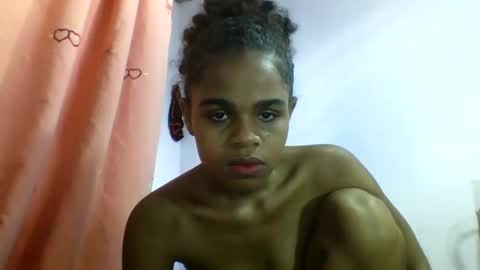 delphine online show from March 30, 2026, 8:15 am