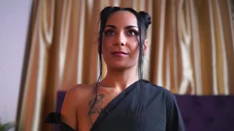 Snapshot of demiaire chatting on September 17, 2025, 8:32 pm Demi online show from September 17, 2025, 8:32 pm