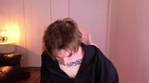 demianenglen online show from June 1, 2026, 10:22 pm