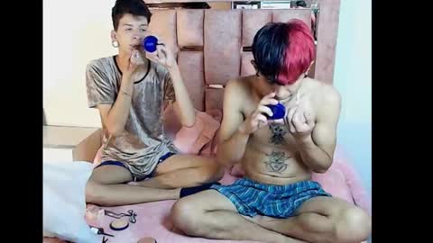 Demian and Salvatore online show from November 11, 2025, 7:58 pm