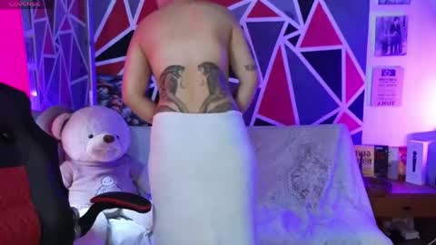 Snapshot of demimoore222 chatting on April 6, 2026, 5:58 pm DEMI online show from April 6, 2026, 5:58 pm