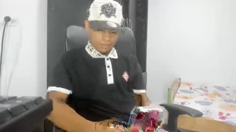 Snapshot of demol_latin chatting on December 23, 2024, 2:02 am MASTER DAV online show from December 23, 2024, 2:02 am