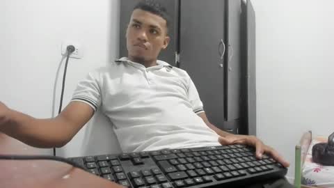 Snapshot of demol_latin chatting on December 27, 2024, 7:46 pm MASTER DAV online show from December 27, 2024, 7:46 pm