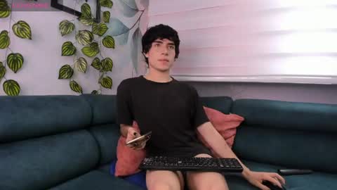   online show from April 23, 2026, 1:24 pm