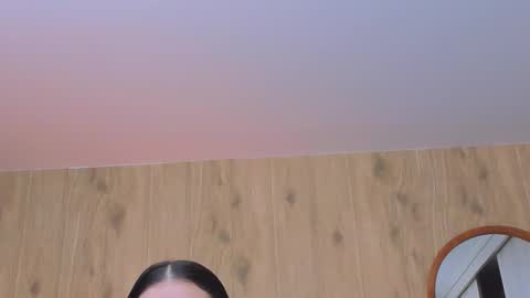 DEMY online show from December 17, 2025, 2:17 am