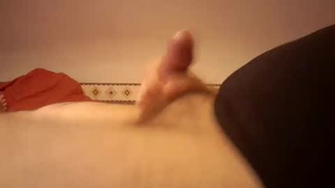 Snapshot of den2807 chatting on February 17, 2025, 11:09 pm den2807 online show from February 17, 2025, 11:09 pm