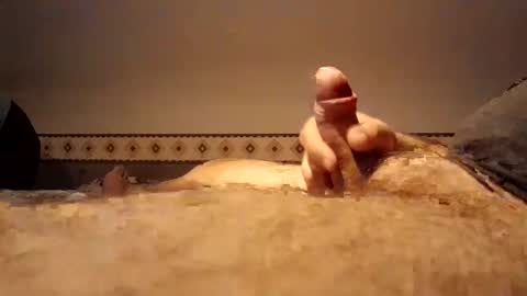 Snapshot of den2807 chatting on September 12, 2025, 6:52 pm den2807 online show from September 12, 2025, 6:52 pm