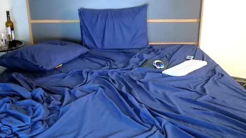 Snapshot of denis_here chatting on September 17, 2025, 12:34 am Denis online show from September 17, 2025, 12:34 am