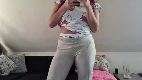 Snapshot of denise_brad chatting on October 4, 2025, 2:15 pm Denise and Brad online show from October 4, 2025, 2:15 pm