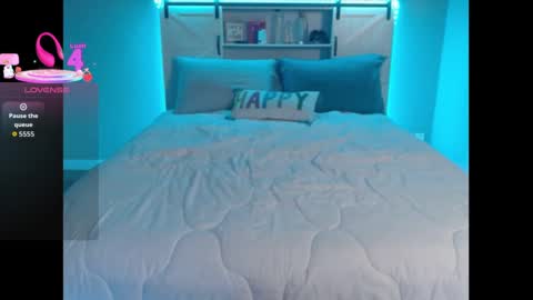 Snapshot of deniseandmoby chatting on September 14, 2025, 12:54 am Denise Moby online show from September 14, 2025, 12:54 am