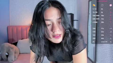 D E N I S  online show from October 17, 2025, 2:52 pm