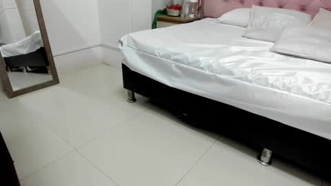 denisse_logan online show from October 30, 2025, 3:19 am