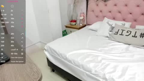 denisse_logan online show from November 1, 2025, 2:46 am