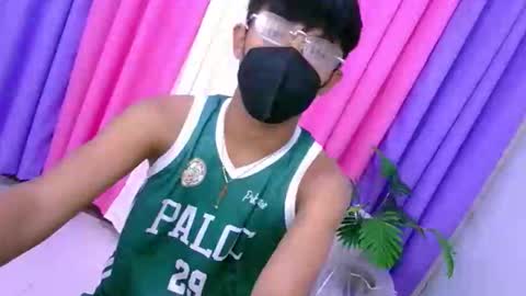 Snapshot of dennis_asiancock chatting on September 27, 2025, 1:05 pm Dens online show from September 27, 2025, 1:05 pm