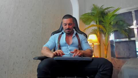 Snapshot of dennis_cox_ chatting on January 2, 2025, 1:06 am dennis_cox_ online show from January 2, 2025, 1:06 am