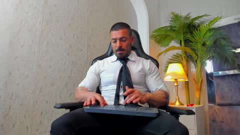 Snapshot of dennis_cox_ chatting on January 2, 2025, 4:02 pm dennis_cox_ online show from January 2, 2025, 4:02 pm