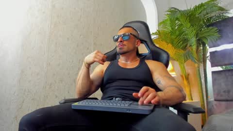 Snapshot of dennis_cox_ chatting on January 5, 2025, 9:15 am dennis_cox_ online show from January 5, 2025, 9:15 am