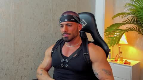 Snapshot of dennis_cox_ chatting on January 16, 2025, 4:17 am dennis_cox_ online show from January 16, 2025, 4:17 am