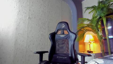 Snapshot of dennis_cox_ chatting on January 28, 2025, 6:39 pm dennis_cox_ online show from January 28, 2025, 6:39 pm