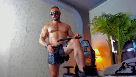 Snapshot of dennis_cox_ chatting on February 6, 2025, 1:43 pm dennis_cox_ online show from February 6, 2025, 1:43 pm