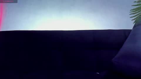 dennis_cox_ online show from January 11, 2026, 10:48 pm