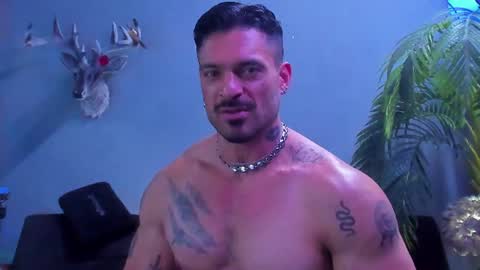dennis_cox_ online show from June 15, 2026, 10:01 pm