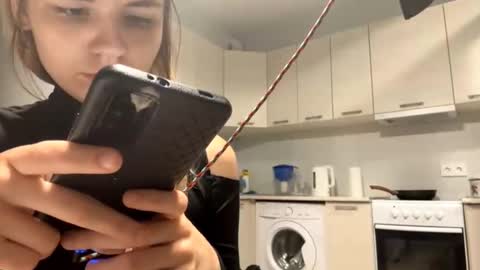 Snapshot of denniskibler chatting on October 18, 2025, 3:35 pm Denni online show from October 18, 2025, 3:35 pm