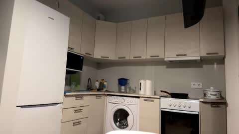 Snapshot of denniskibler chatting on November 2, 2025, 3:25 pm Denni online show from November 2, 2025, 3:25 pm