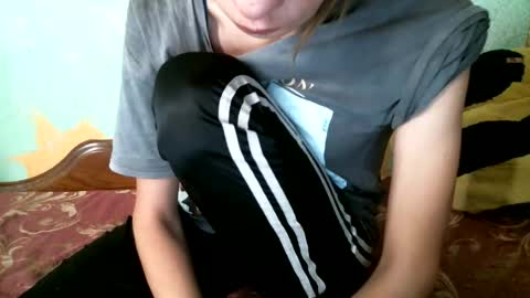 DennisXCarol online show from December 16, 2025, 7:46 am