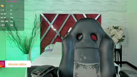 Denver online show from October 7, 2025, 11:40 am