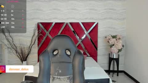 Denver online show from October 14, 2025, 11:44 am