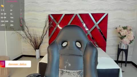 Denver online show from October 15, 2025, 11:54 am