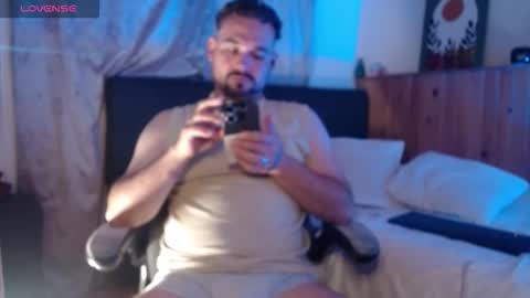 Snapshot of dereck_mills3 chatting on February 23, 2026, 3:37 am Dereck Mills3 online show from February 23, 2026, 3:37 am