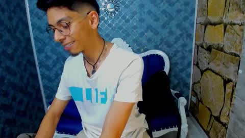 Dereck online show from December 16, 2025, 11:48 am