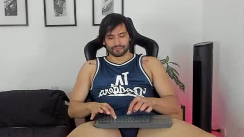Dereck Vega online show from July 23, 2026, 12:57 am