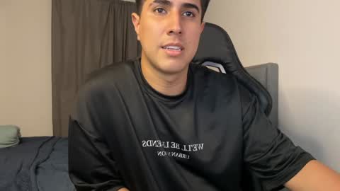 Dereck online show from December 4, 2024, 2:53 am