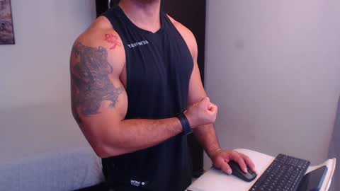 Snapshot of derek_group chatting on December 23, 2024, 8:47 pm Derek online show from December 23, 2024, 8:47 pm