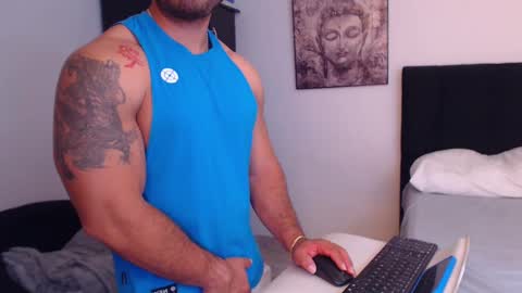 Snapshot of derek_group chatting on February 22, 2025, 7:58 pm Derek online show from February 22, 2025, 7:58 pm