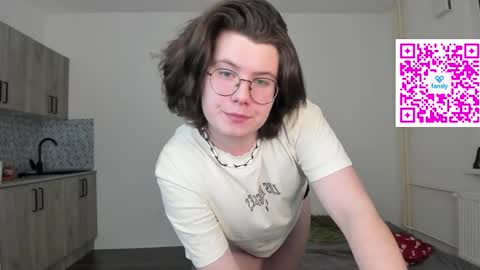 Snapshot of derek_shameless chatting on February 1, 2026, 8:18 pm Derek online show from February 1, 2026, 8:18 pm