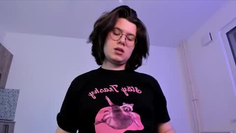 Snapshot of derek_shameless chatting on February 21, 2026, 5:03 pm Derek online show from February 21, 2026, 5:03 pm